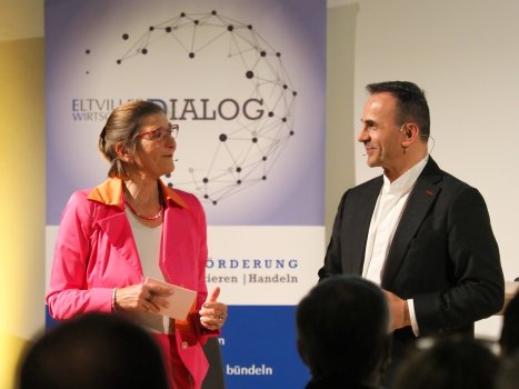 Barbara Lilje und Keynote Speaker Pero Micic 